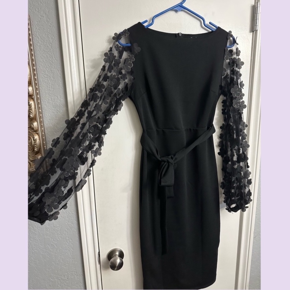 Women’s Semi-Formal Black Dress
